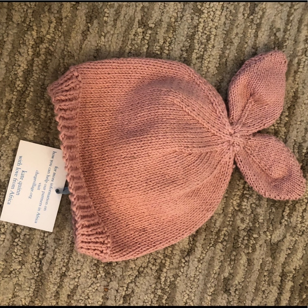 Kate Quinn hat